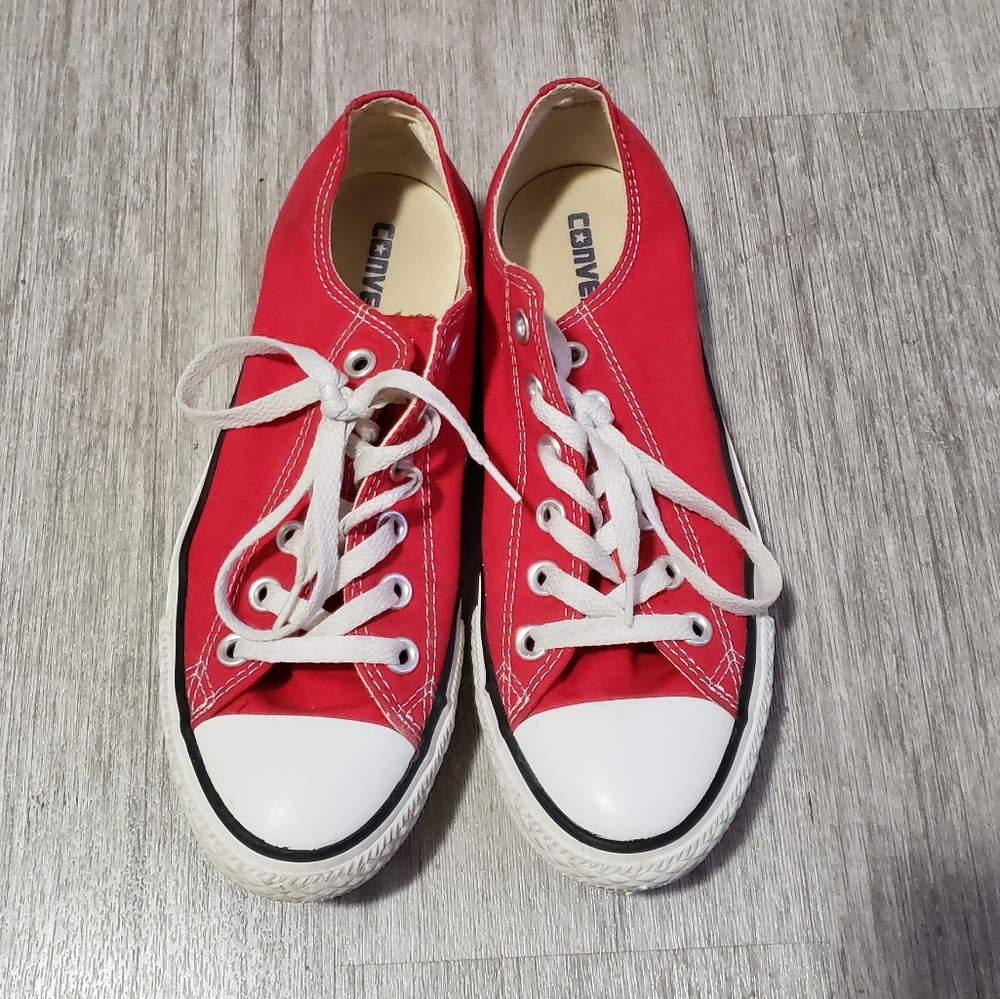 Red Converse Low Tops size 39